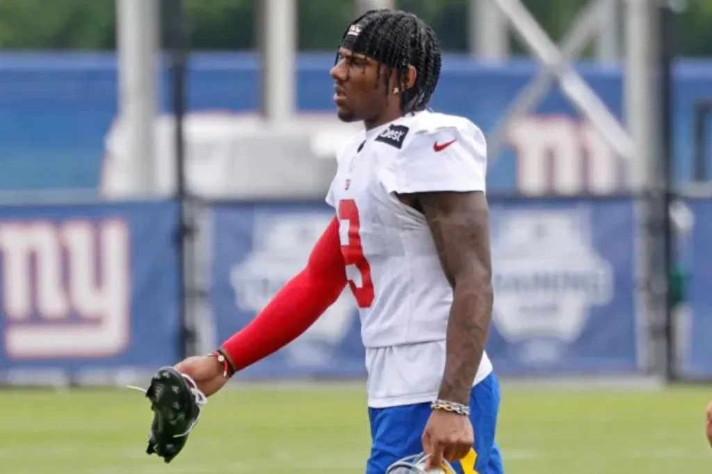 Giants give Malik Nabers injury update after limping off practice field